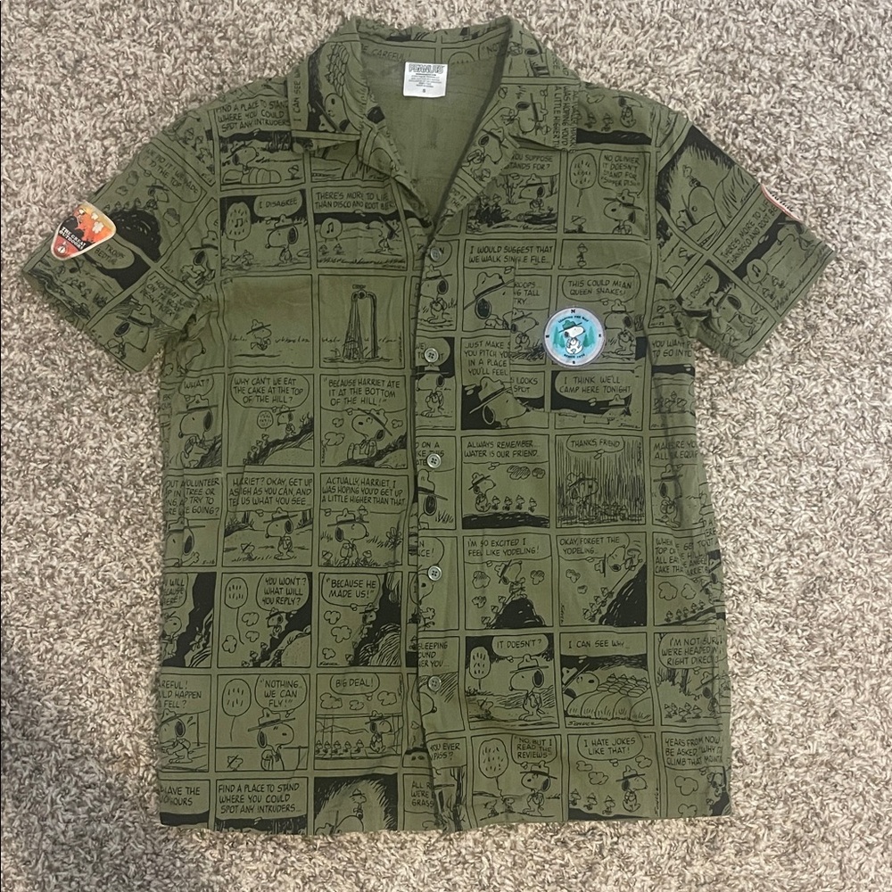 Peanuts Olive Comic Print Men's Shirt size small beagle scout